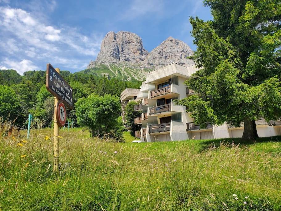 Appartement Col De L'Arzelier Chateau-Bernard Dış mekan fotoğraf